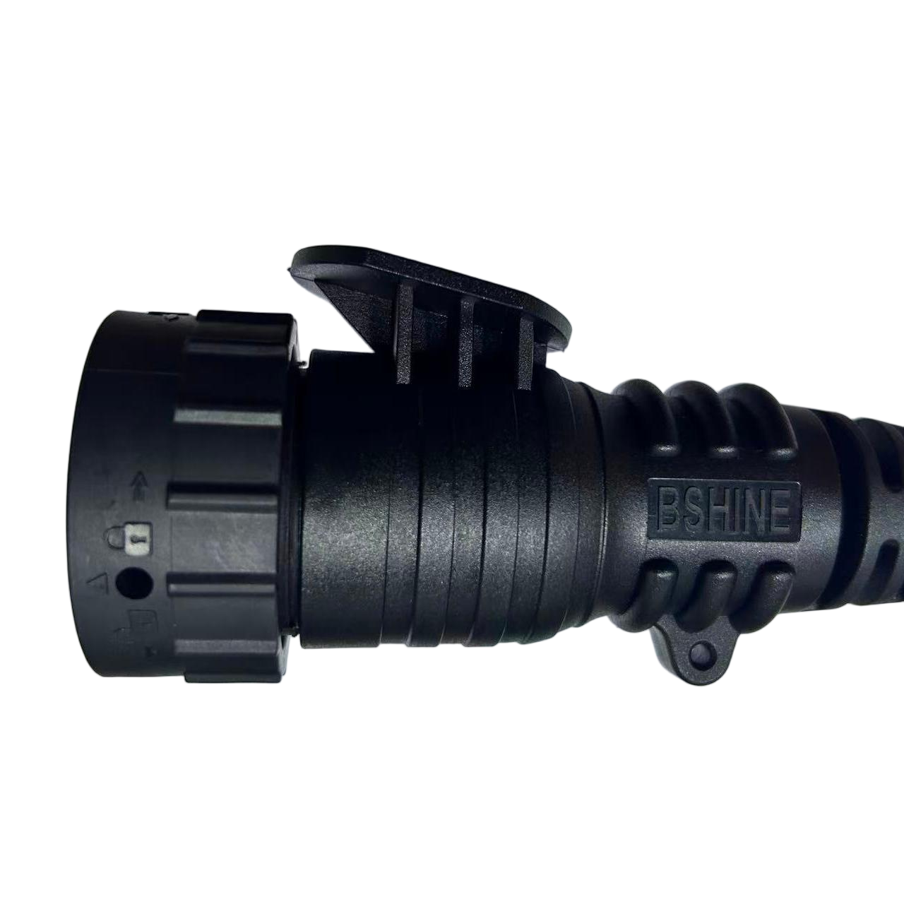 Customizable Over-molding ISOBUS Socket Cable