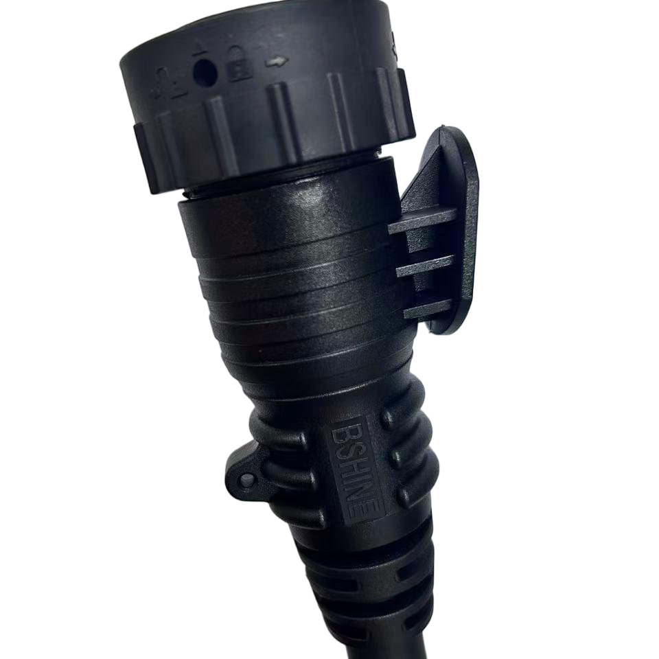 Customizable Over-molding ISOBUS Socket Cable