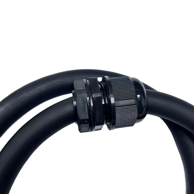 Customizable Over-molding ISOBUS Socket Cable