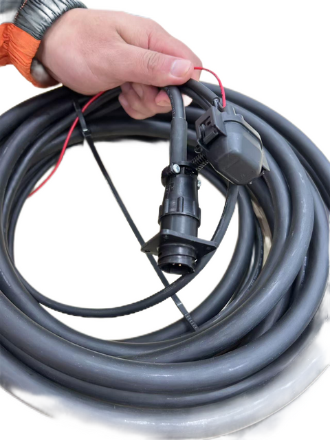 ISOBUS refitting cable and Basic ISOBUS equipment cable